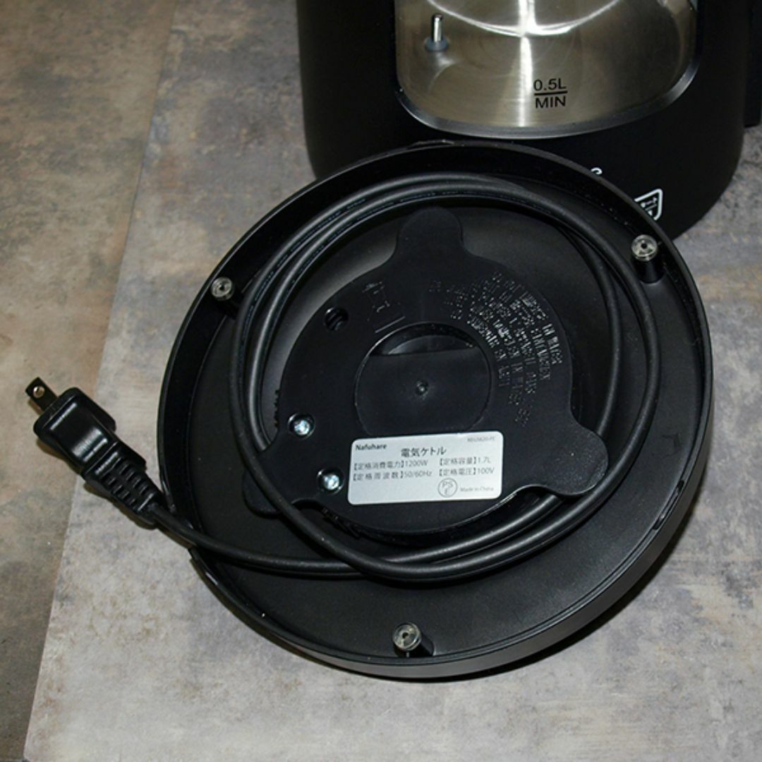 未使用・NAFUHARA電子ケトル◇KEG5820-PE◇1.7L　ブラック スマホ/家電/カメラの調理家電(その他)の商品写真