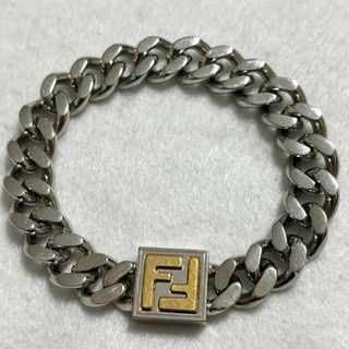 FENDI(ブレスレット)のフリマアイテム一覧 FENDI(ブレスレット)のフリマアイテム一覧