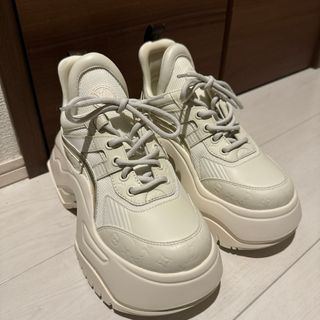 LOUIS VUITTON - ルイヴィトン モノグラムデニムスニーカー LOUIS VUITTON - ルイヴィトン モノグラムデニムスニーカー
