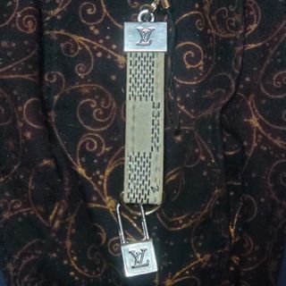 LOUIS VUITTON - ルイヴィトン LOUIS VUITTON ポルトクレ LOUIS VUITTON - ルイヴィトン LOUIS VUITTON ポルトクレ