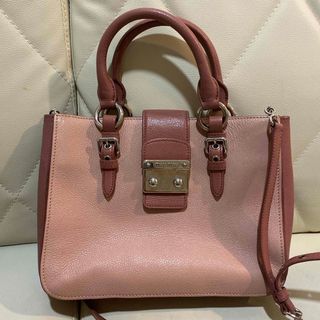 MIU MIU(ハンドバッグ)のフリマアイテム一覧 MIU MIU(ハンドバッグ)のフリマアイテム一覧