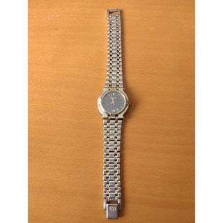 GUCCI - グッチ 2400S バングル ウォッチ レディース 腕時計 GUCCI - グッチ 2400S バングル ウォッチ レディース 腕時計
