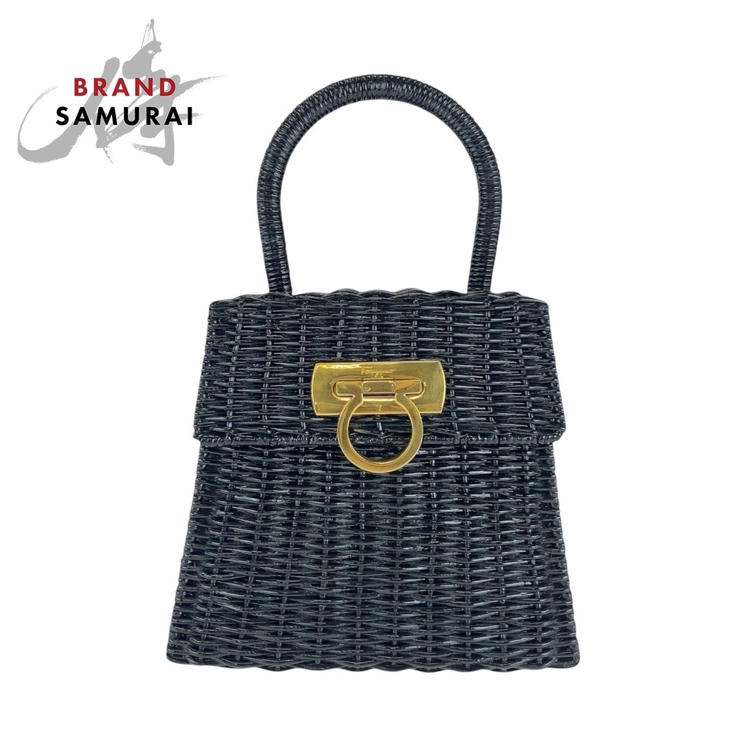 Salvatore Ferragamo - 美品 Salvatore Ferragamo サルヴァトーレフェラガモ ガンチーニ ブラック 黒 ゴールド金具 ラタン ハンドバッグ レディース 500478 【中古】