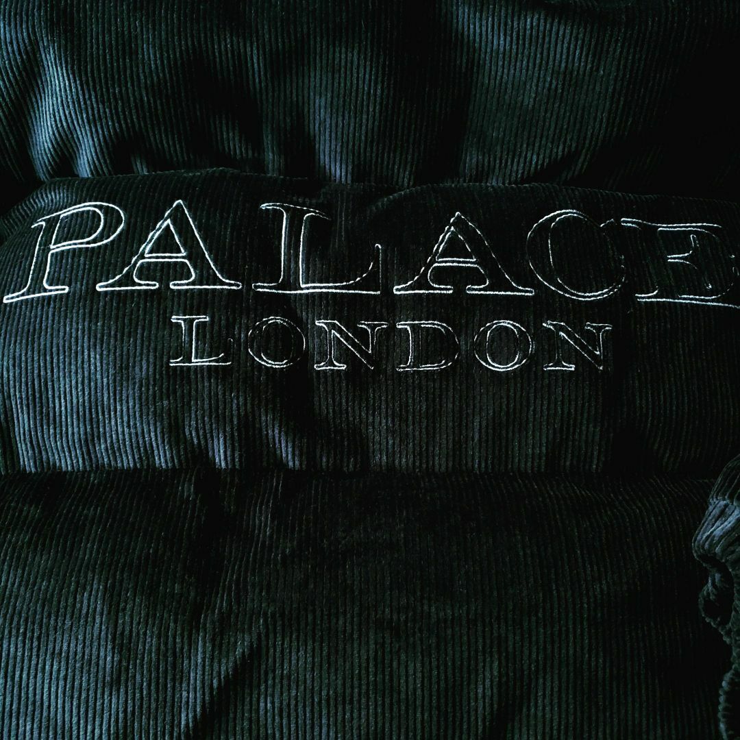 PALACE - PALACE CORDUROY PUFFA JACKET 黒 L 2025 新作の通販 PALACE - PALACE CORDUROY PUFFA JACKET 黒 L 2025 新作の通販