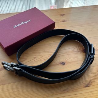 Salvatore Ferragamo(ショルダーバッグ)のフリマアイテム一覧 Salvatore Ferragamo(ショルダーバッグ)のフリマアイテム一覧
