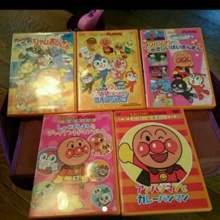 ショウガクカン(小学館)のアンパンマン中古DVD2枚 早い者勝ち！(キッズ/ファミリー)