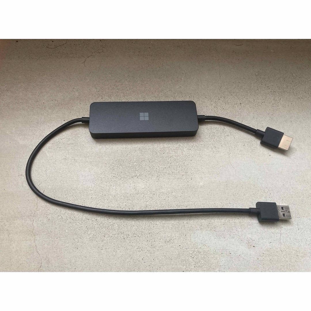 Microsoft 4K Wireless Display Adapter Microsoft 4K Wireless Display Adapter