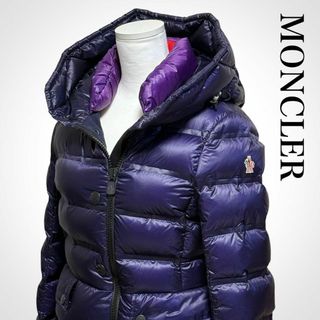 MONCLER(ダウンジャケット ・ パープル/紫色系)のフリマ MONCLER(ダウンジャケット ・ パープル/紫色系)のフリマ
