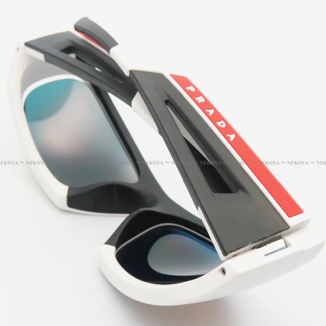 PRADA - PRADA SPS 02Y AAI-04U サングラス スポーツ ホワイトの PRADA - PRADA SPS 02Y AAI-04U サングラス スポーツ ホワイトの