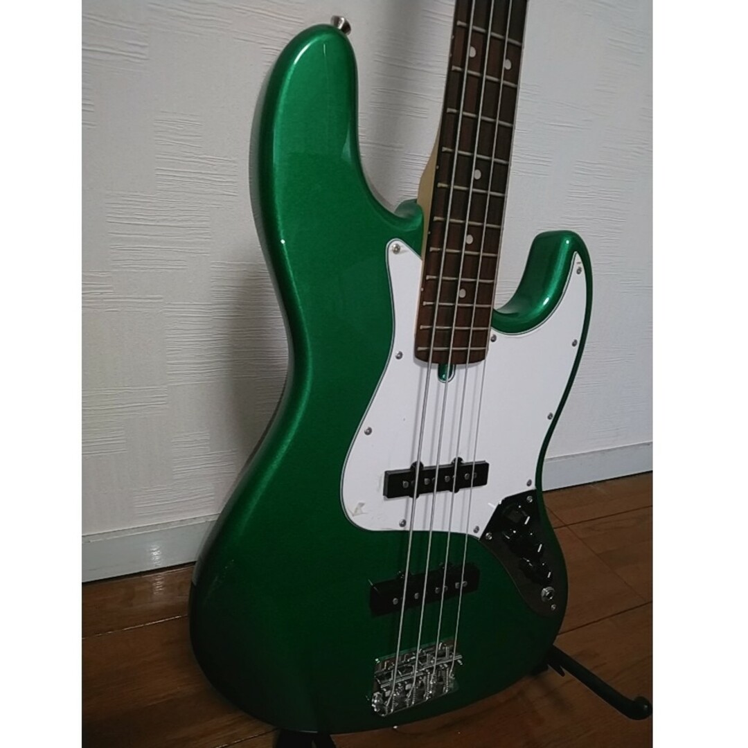 Bacchus - Bacchus UNIVERSE SERIES ベース グリーン ケース付き Bacchus - Bacchus UNIVERSE SERIES ベース グリーン ケース付き