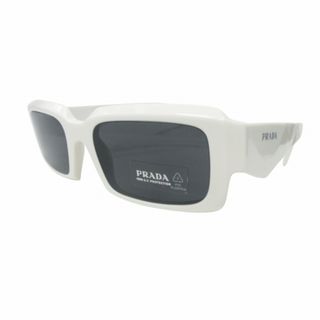PRADA(ホワイト/白色系)のフリマアイテム一覧 PRADA(ホワイト/白色系)のフリマアイテム一覧