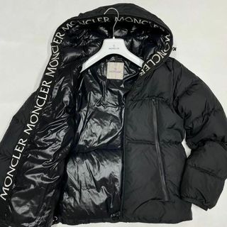 MONCLER - ‼️美品‼️MONCLERモンクレールトリコロールライト MONCLER - ‼️美品‼️MONCLERモンクレールトリコロールライト
