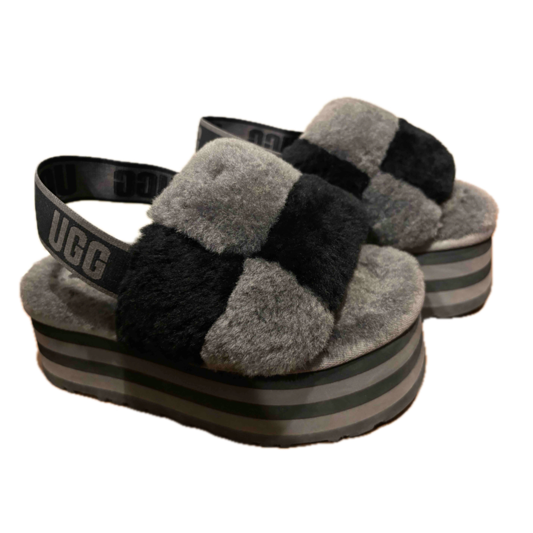 UGG ディスコチェッカースライド グレー&ブラック ファー アグ UGG ディスコチェッカースライド グレー&ブラック ファー アグ