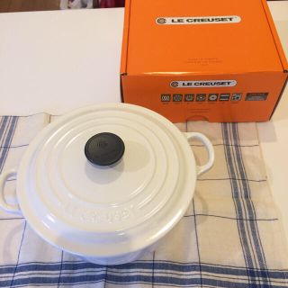 ルクルーゼ(LE CREUSET)のル・クルーゼ 白 20㎝ 新品未使用(鍋/フライパン)