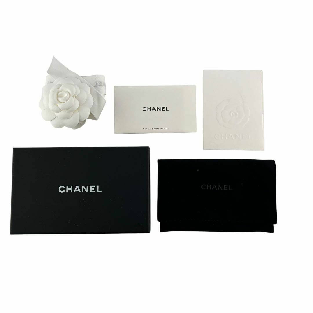 CHANEL - 【現行品・23年モデル】シャネル キャビアスキン 折 CHANEL - 【現行品・23年モデル】シャネル キャビアスキン 折