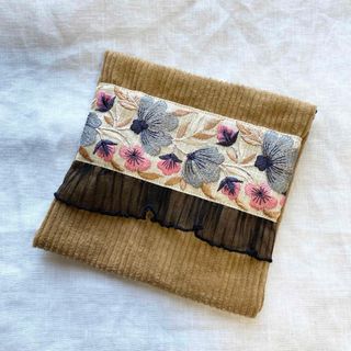 【7月感謝価格】 S ꕤ インド刺繍リボン コーデュロイ　ポーチ　ハンドメイド(ポーチ)