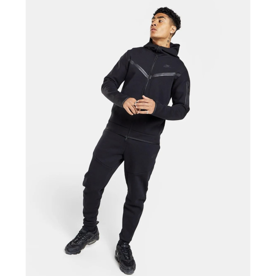 NIKE - メンズL ブラック テックフリース セットアップ 廃盤 NIKE - メンズL ブラック テックフリース セットアップ 廃盤