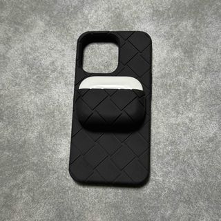 BOTTEGA VENETA(iPhoneケース ・ ブラック/黒色系)のフリマ BOTTEGA VENETA(iPhoneケース ・ ブラック/黒色系)のフリマ