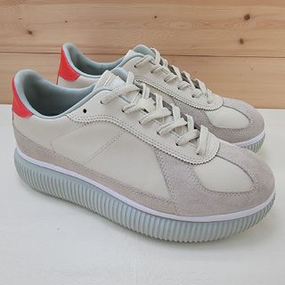 Onitsuka Tiger(シルバー/銀色系)のフリマアイテム一覧 Onitsuka Tiger(シルバー/銀色系)のフリマアイテム一覧