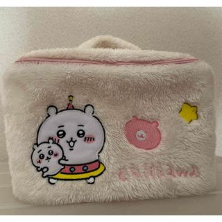チイカワ(ちいかわ)のちいかわ　ラウンドワン　バニティ ポーチ(キャラクターグッズ)