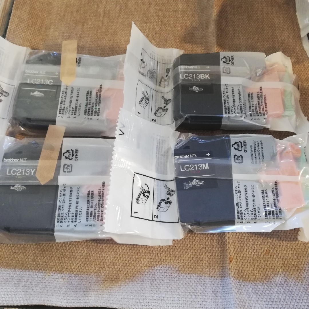 brother(ブラザー)のB品brother ブラザー純正インク LC213-4PK相当 未開封品 スマホ/家電/カメラのPC/タブレット(PC周辺機器)の商品写真