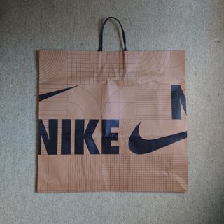 NIKE - 特大サイズ 紙袋 ナイキ紙袋 ナイキ ショッパー 袋 梱包 NIKE - 特大サイズ 紙袋 ナイキ紙袋 ナイキ ショッパー 袋 梱包