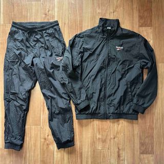 Reebok(ナイロンジャケット)のフリマアイテム一覧 Reebok(ナイロンジャケット)のフリマアイテム一覧