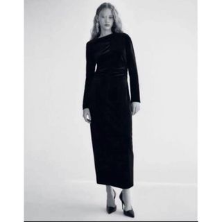 ZARA - サテン地キャミソールワンピースの通販 by 🐰|ザラなら ZARA - サテン地キャミソールワンピースの通販 by 🐰|ザラなら