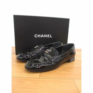 CHANEL - ccターンロック ローファー37☆シャネル☆新品未使用の CHANEL - ccターンロック ローファー37☆シャネル☆新品未使用の