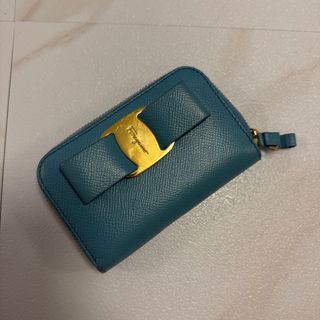 サルヴァトーレフェラガモ(Salvatore Ferragamo)のフェラガモ　ブルー　名刺入れ(名刺入れ/定期入れ)