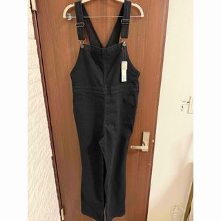 GU(サロペット/オーバーオール ・ ブラック/黒色系)のフリマ GU(サロペット/オーバーオール ・ ブラック/黒色系)のフリマ