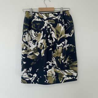 スピックアンドスパン(Spick & Span)の【spick&span】スピックアンドスパン　スカート　ネイビー系　花柄　総柄　レディース　ボトムス(その他)