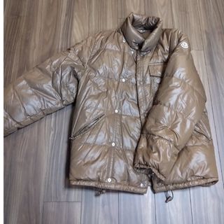 MONCLER(ダウンジャケット ・ ブラウン/茶色系)のフリマ MONCLER(ダウンジャケット ・ ブラウン/茶色系)のフリマ