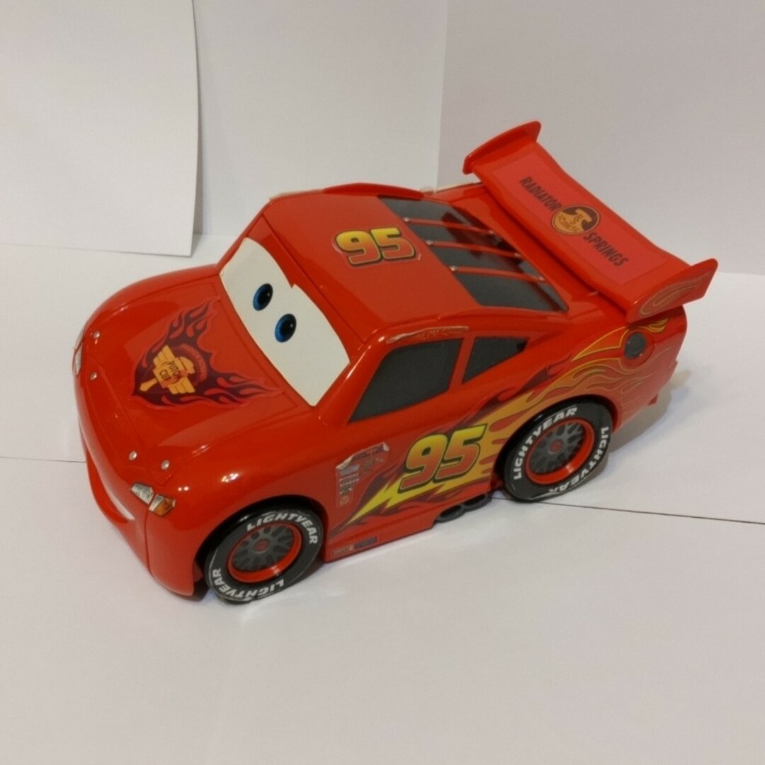Takara Tomy - カーズ・トミカ ドリフトコースに変身 Takara Tomy - カーズ・トミカ ドリフトコースに変身