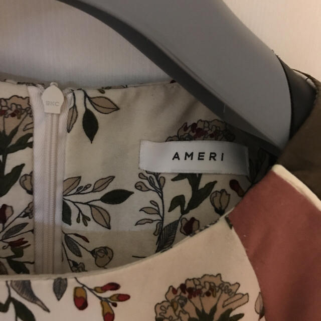 Ameri VINTAGE(アメリヴィンテージ)のAMERI 代官山 購入 人気トップス レディースのトップス(カットソー(長袖/七分))の商品写真