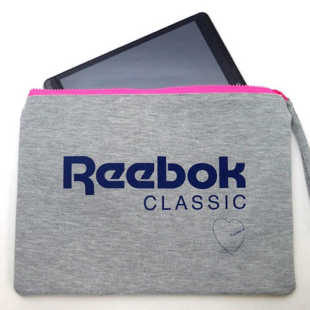 Kastane(カスタネ)のkastane×Reebok classic ジャンボスウェットポーチ レディースのファッション小物(ポーチ)の商品写真