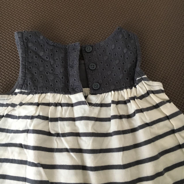 babyGAP(ベビーギャップ)のノースリーブ キッズ/ベビー/マタニティのベビー服(~85cm)(タンクトップ/キャミソール)の商品写真