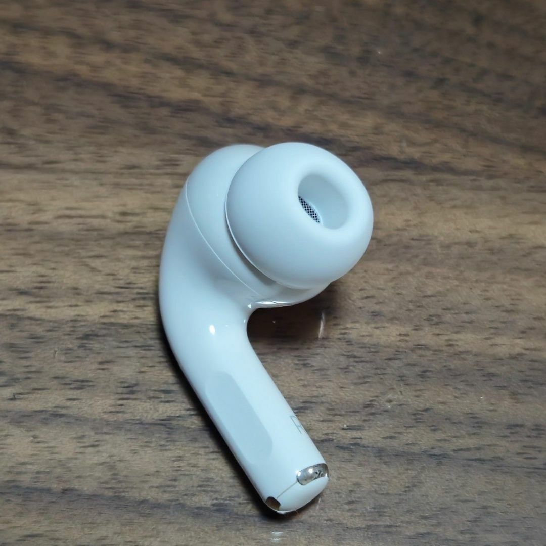 極美品!Apple AirPods Pro ワイヤレスイヤホン 右耳 A3047 極美品!Apple AirPods Pro ワイヤレスイヤホン 右耳 A3047
