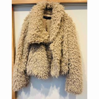 ZARA(毛皮/ファーコート)のフリマアイテム一覧 ZARA(毛皮/ファーコート)のフリマアイテム一覧