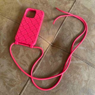 BOTTEGA VENETA(iPhoneケース ・ レッド/赤色系)のフリマ BOTTEGA VENETA(iPhoneケース ・ レッド/赤色系)のフリマ