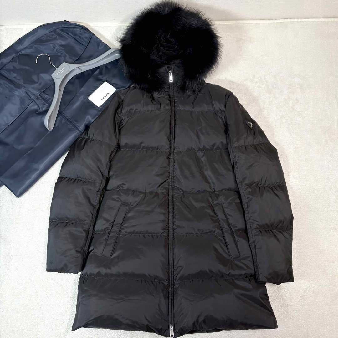 PRADA - 22AW・極美 PRADA Re-Nylon 三角ロゴ ダウンコート PRADA - 22AW・極美 PRADA Re-Nylon 三角ロゴ ダウンコート