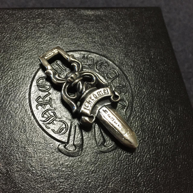 Chrome Hearts(クロムハーツ)の初期型 クロムハーツ ダガー チャーム ペンダント メンズのアクセサリー(ネックレス)の商品写真