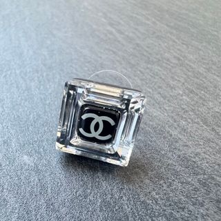 CHANEL(クリスタル ・ ピアス)のフリマアイテム一覧 CHANEL(クリスタル ・ ピアス)のフリマアイテム一覧