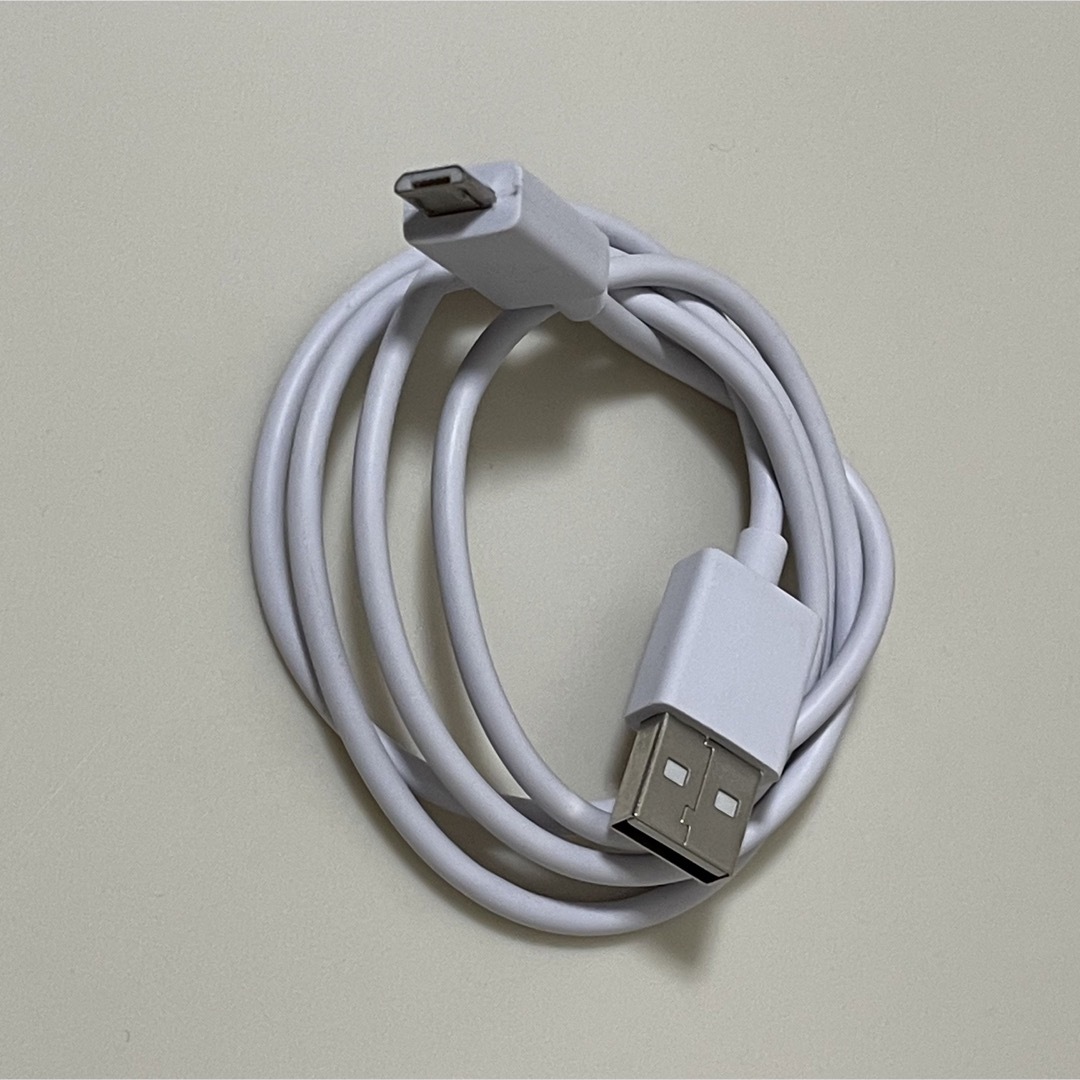 microUSB充電ケーブル スマホ/家電/カメラのスマートフォン/携帯電話(バッテリー/充電器)の商品写真