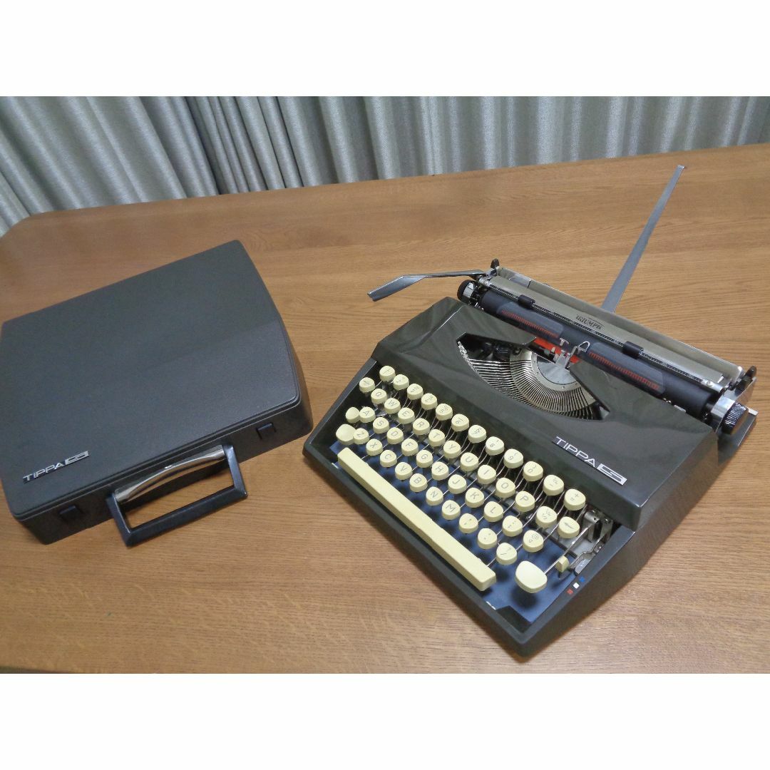 完動品　TRIUMPH TIPPA S　トライアンフタイプライター　1972年製