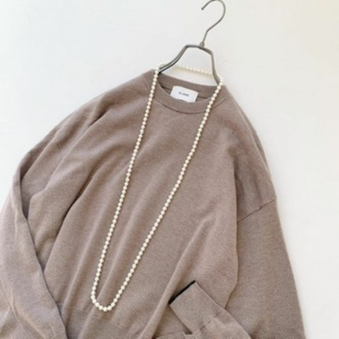 CLANE(クラネ)の【美品】CLANE 着るだけでエレガント！可愛いニット　バックフリル レディースのトップス(ニット/セーター)の商品写真