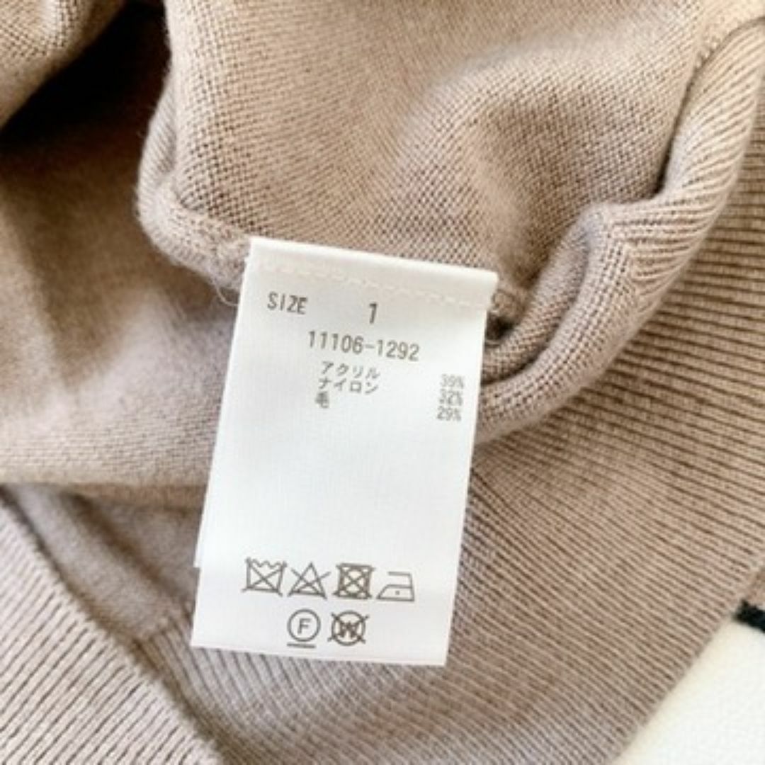 CLANE(クラネ)の【美品】CLANE 着るだけでエレガント！可愛いニット　バックフリル レディースのトップス(ニット/セーター)の商品写真