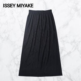 ISSEY MIYAKE(ロングスカート ・ ブラック/黒色系)のフリマ ISSEY MIYAKE(ロングスカート ・ ブラック/黒色系)のフリマ