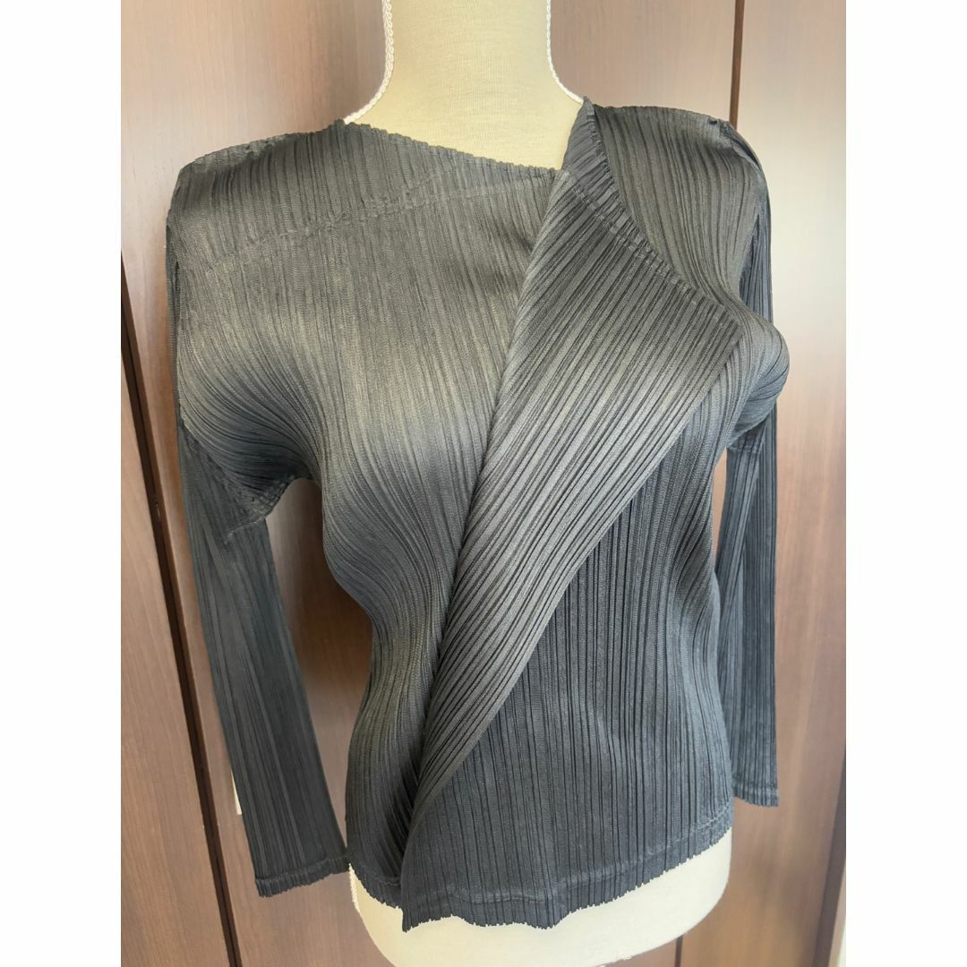 PLEATS PLEASE ISSEY MIYAKE長袖トップ - トップス PLEATS PLEASE ISSEY MIYAKE長袖トップ - トップス