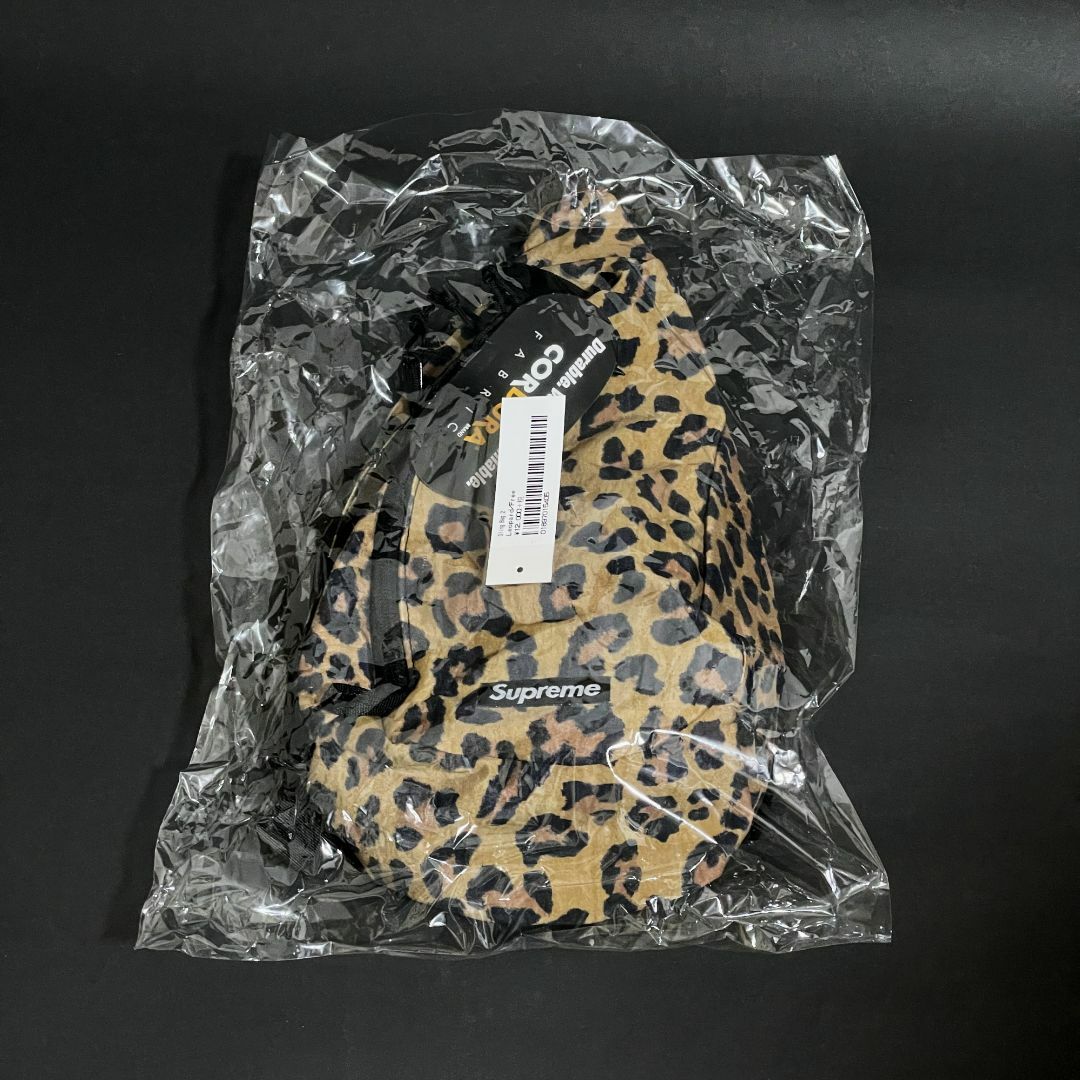 Supreme(シュプリーム)のSupreme Sling Bag Leopard ボディバッグ レオパード メンズのバッグ(ボディーバッグ)の商品写真